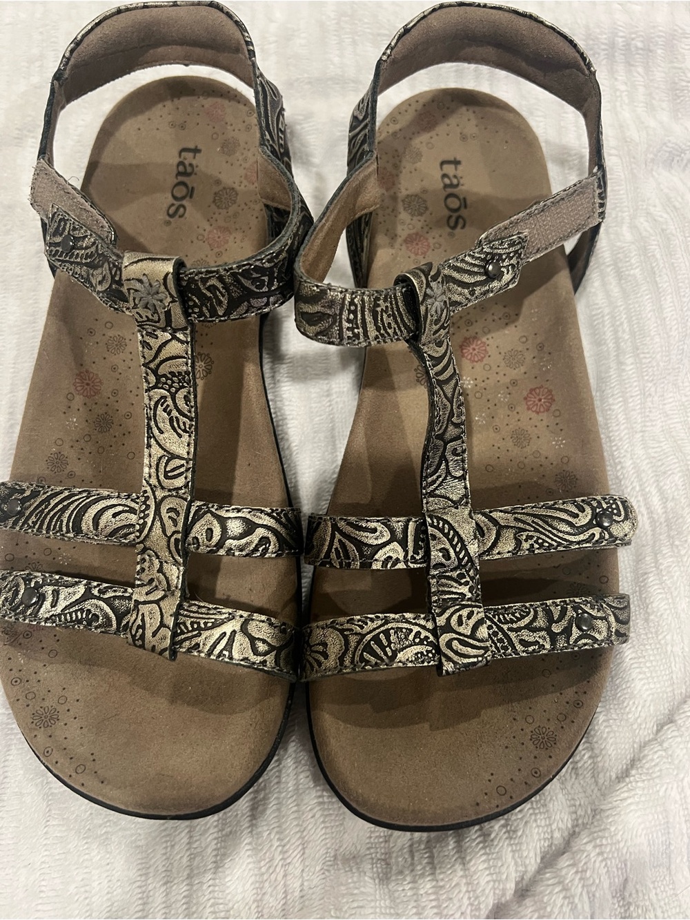 Taos Footwear Metallic Patterned T-Strap Sandals